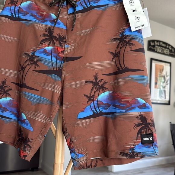 NWT Hurley Board Shorts Swim Phantom Quick Dry 4 Way Stretch Palm Tree Brown - Picture 4 of 8
